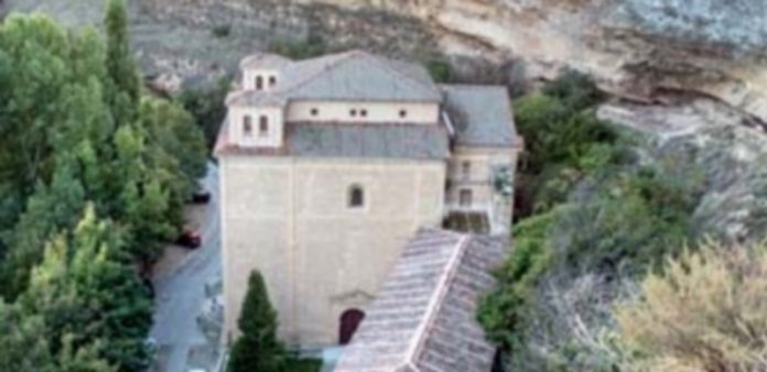 La Cofradía de la Fuencisla pone en marcha una campaña para restaurar la bóveda del Santuario Imagen de la parte superior del Santuario de la Fuencisla