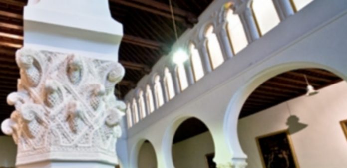 El legado sefardí de Segovia centra un programa de televisión en EEUU La antigua Sinagoga Mayor también se ve en el reportaje. / Kamarero