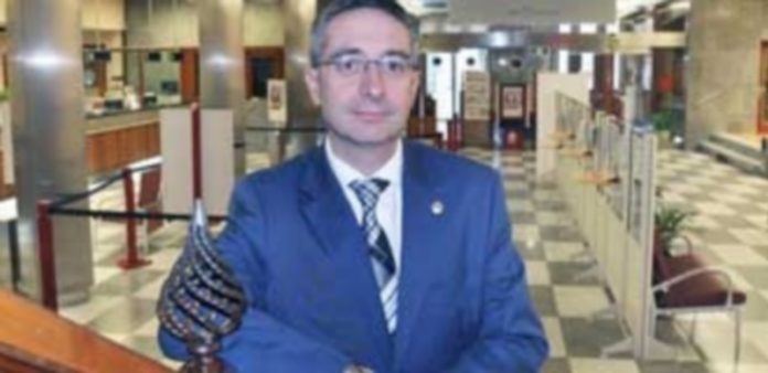 El secretario de actas asegura que casi ninguna es literal de las reuniones celebradas Fernando Tapias