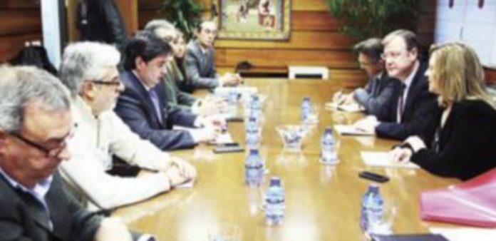 Los transportistas solo sufrirán la mitad del recargo de 4 Los consejeros de Hacienda