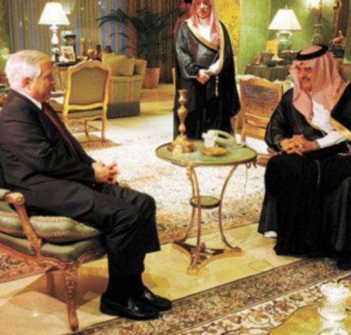 EEUU calma los recelos árabes ante su eventual diálogo con Irán Robert Gates y el ministro de Exteriores saudí