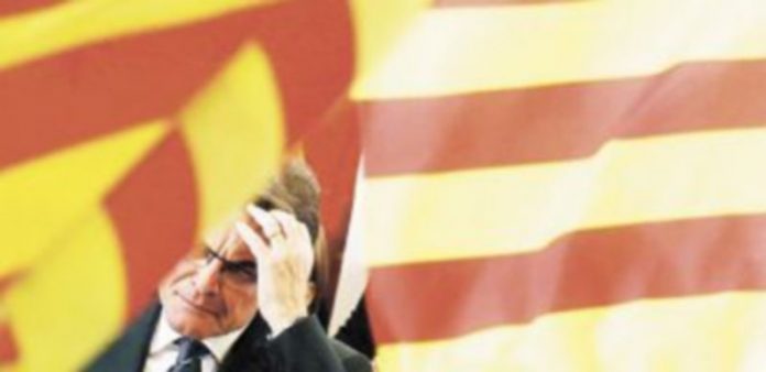 La declaración soberanista catalana presenta puntos inconstitucionales El jefe del Ejecutivo regional