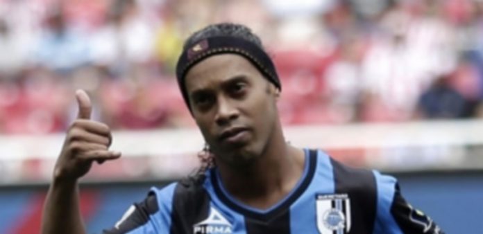 Ronaldinho podría impulsar negocios televisivos en varias empresas mexicanas El jugador brasileño