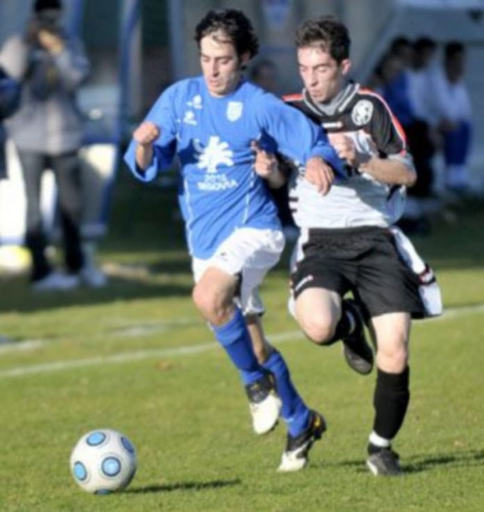 Un derbi de veinte minutos El jugador del Unami