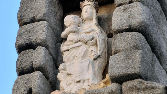 acueducto-Desprendimiento-Piedra-Virgen acueducto-Desprendimiento-Piedra-Virgen