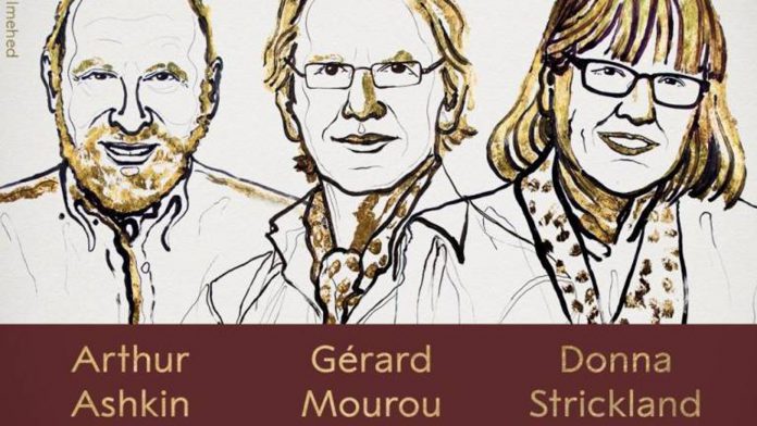 Nobel Física 2018 Los tres galardonados con el premio Nobel de Física, Arthur Ashin, Gérard Mourou y Donna Strickland.