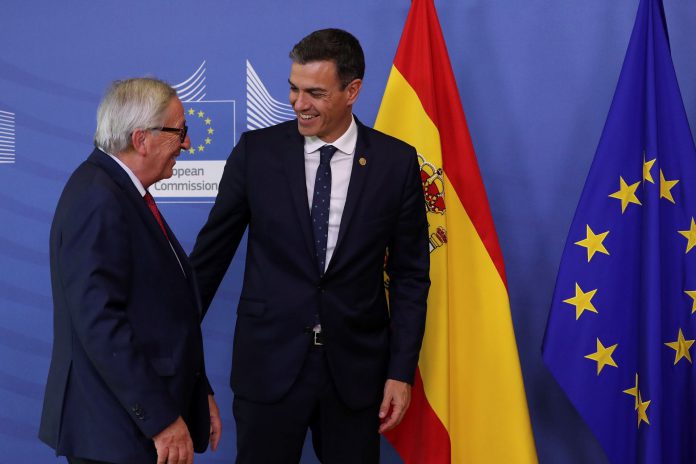 Juncker y Sánchez El presidente de la Comisión Europea, Jean-Claude Juncker y Pedro Sánchez.