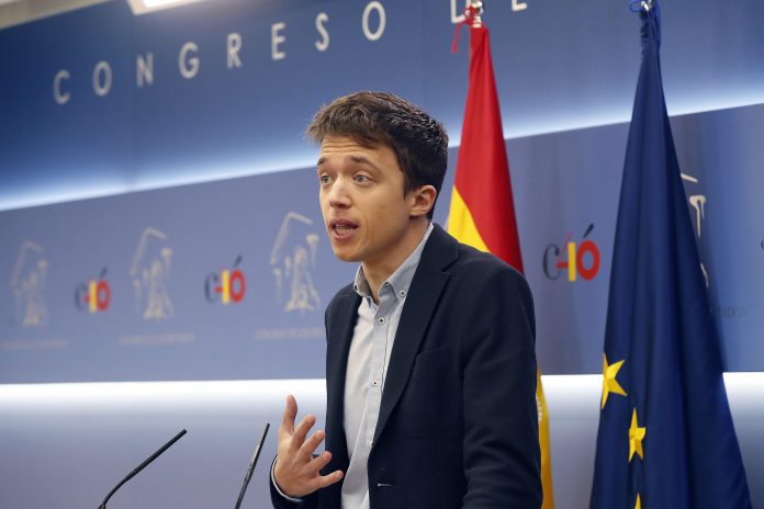 Errejón abandona el escaño de Podemos para dedicarse a la campaña madrileña El exdiputado Íñigo Errejón durante la pasada rueda de prensa que ofreció en el Congreso de los Diputados.
