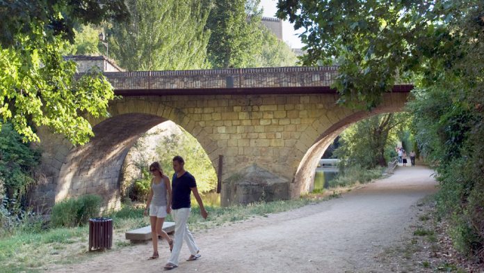 09-1kama_Segovia-Alameda_KAM8881 Paseo en el puente de San Marcos