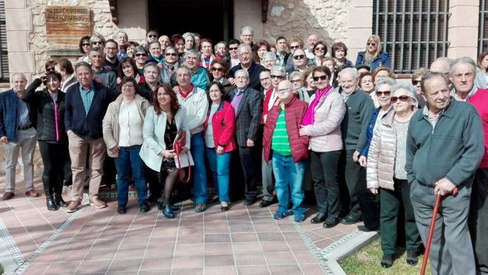 48-1-cantimpalos Numerosos vecinos quisieron acompañar a Raúl en su despedida en el centro cultural. / L.M.