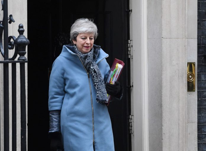 Los diputados británicos votan opciones del La carrera para ocupar Downing Street comenzará después del brexit, presumiblemente el 22 de mayo.