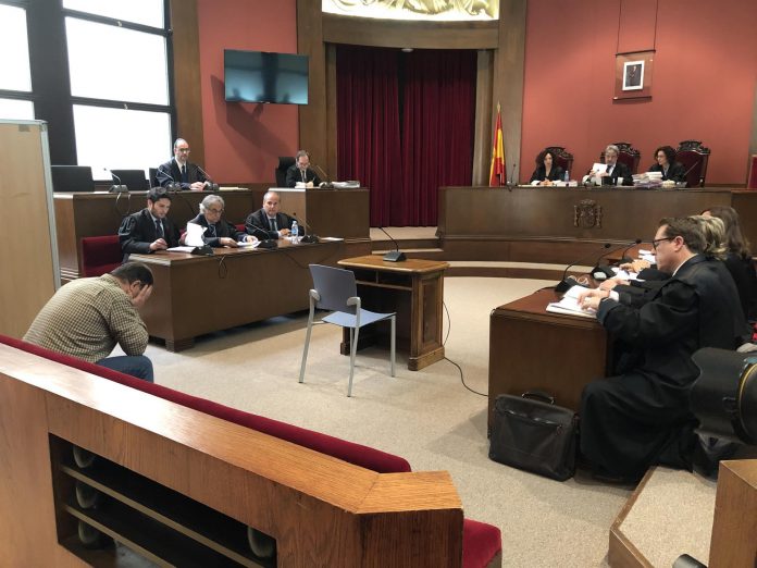 28 02 Las víctimas testificaron en la Audiencia durante hora y media.