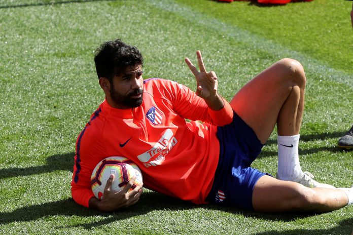 Entrenamiento del Atlético de Madrid Diego Costa, en actitud relajada durante un entrenamiento del Atlético de Madrid de la semana pasada.