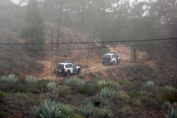 Relato del hijo menor del detenido en Tenerife alertó de la desaparición de su madre y de su hermano En el dispositivo de búsqueda participaron agentes de la Guardia Civil, Policía Nacional y efectivos de Bomberos.