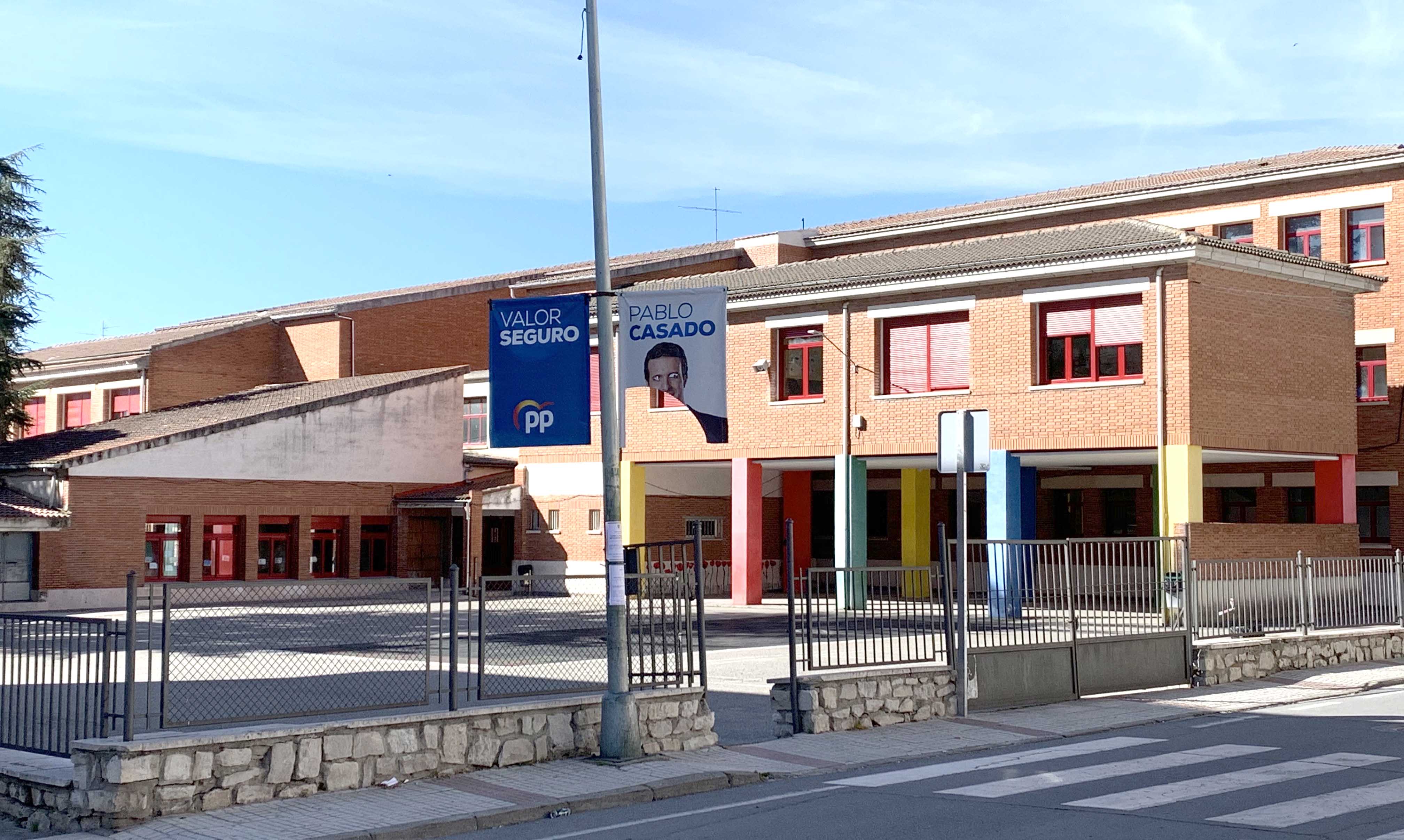 A La Puerta Del Colegio Letra