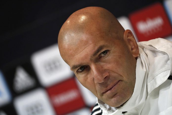 Rueda de prensa tras el entrenamiento del Real Madrid Zidane, ayer en Valdebebas.