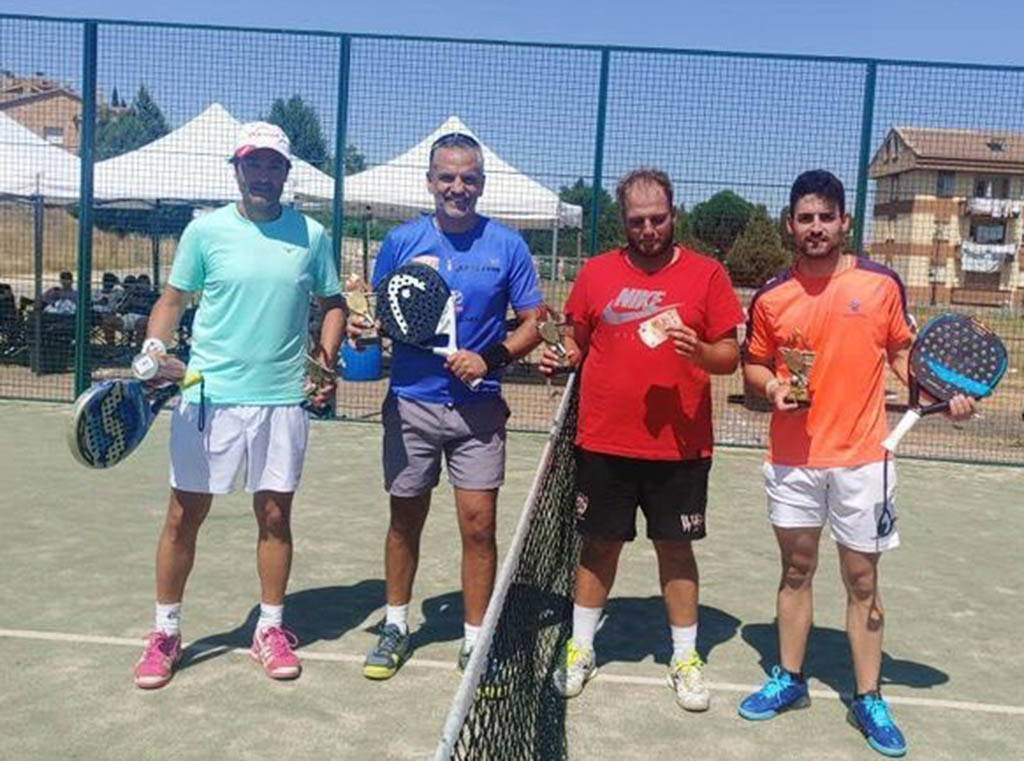 David de la Viuda y Rub�n Mach�n, campeones del torneo de p�del de Pr�dena
