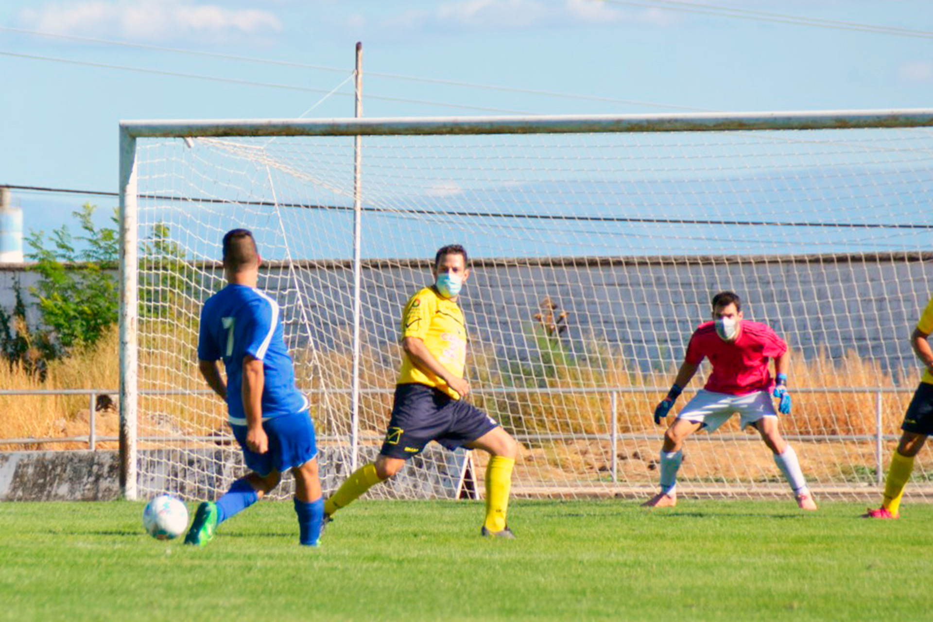 Liga Provincial: aplazados que acercan t�tulos