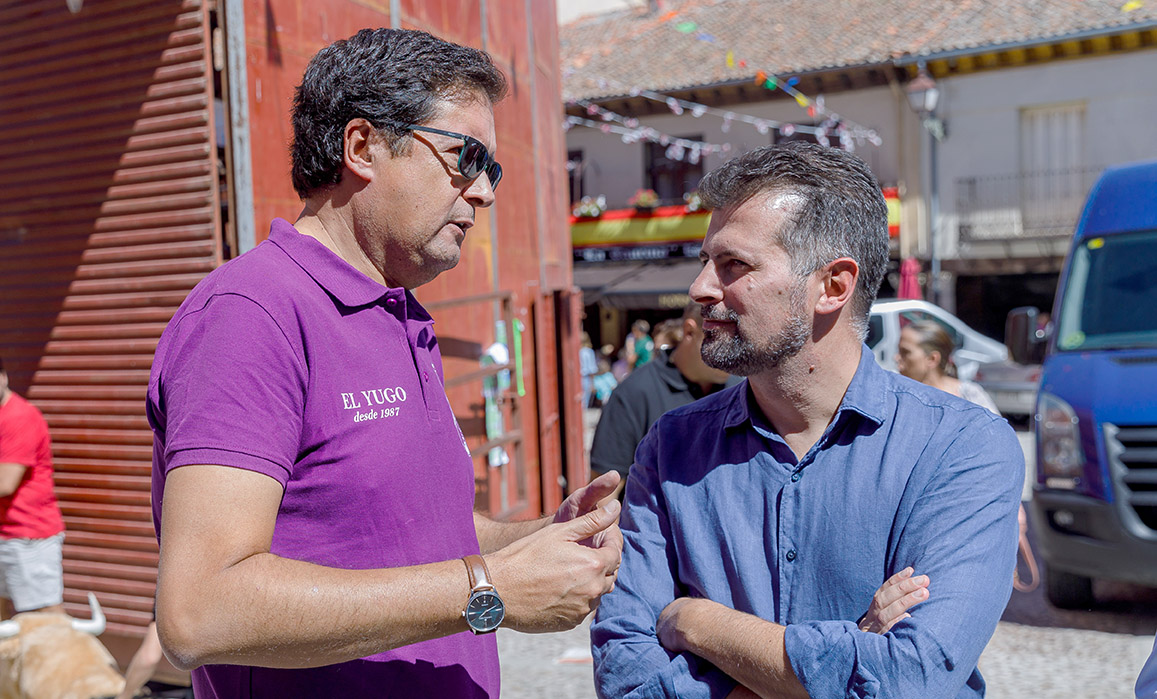 Luis Tudanca lamenta en <h3 class='enlacePalabraNoticia'>Riaza</h3> que la Junta s�lo se preocupe de cambiar los d�as festivos en 2023