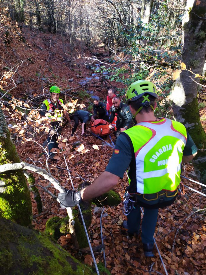 Rescate a un senderista en Riofr�o de <h3 class='enlacePalabraNoticia'>Riaza</h3>