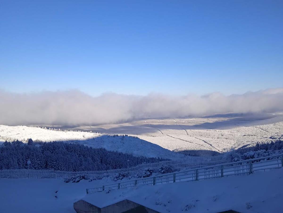 El viento sopla con fuerza y supera los 120 km/h en <h3 class='enlacePalabraNoticia'>La Pinilla</h3>