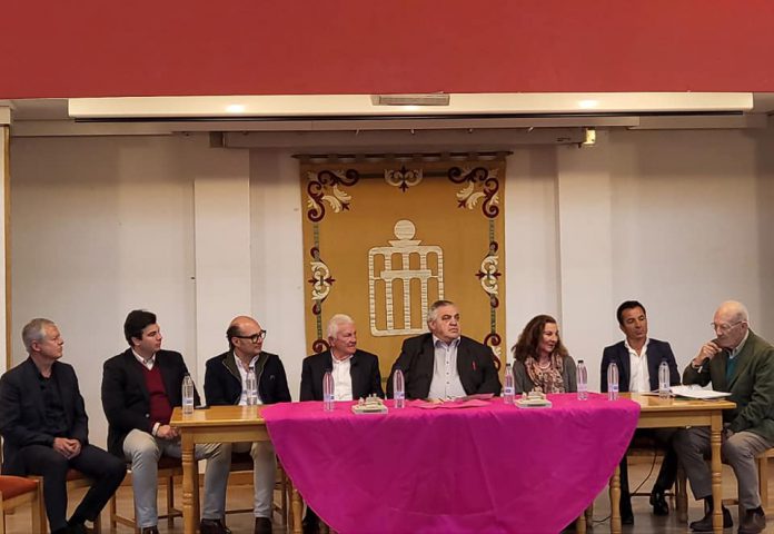 Jos� Escolar, Valdell�n y Fernando Adri�n, premiados por la Pe�a Taurina de <h3 class='enlacePalabraNoticia'>Riaza</h3>