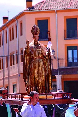 `<h3 class='enlacePalabraNoticia'>Riaza</h3> al comp�s� actuar� el s�bado en honor a San Gregorio en la villa