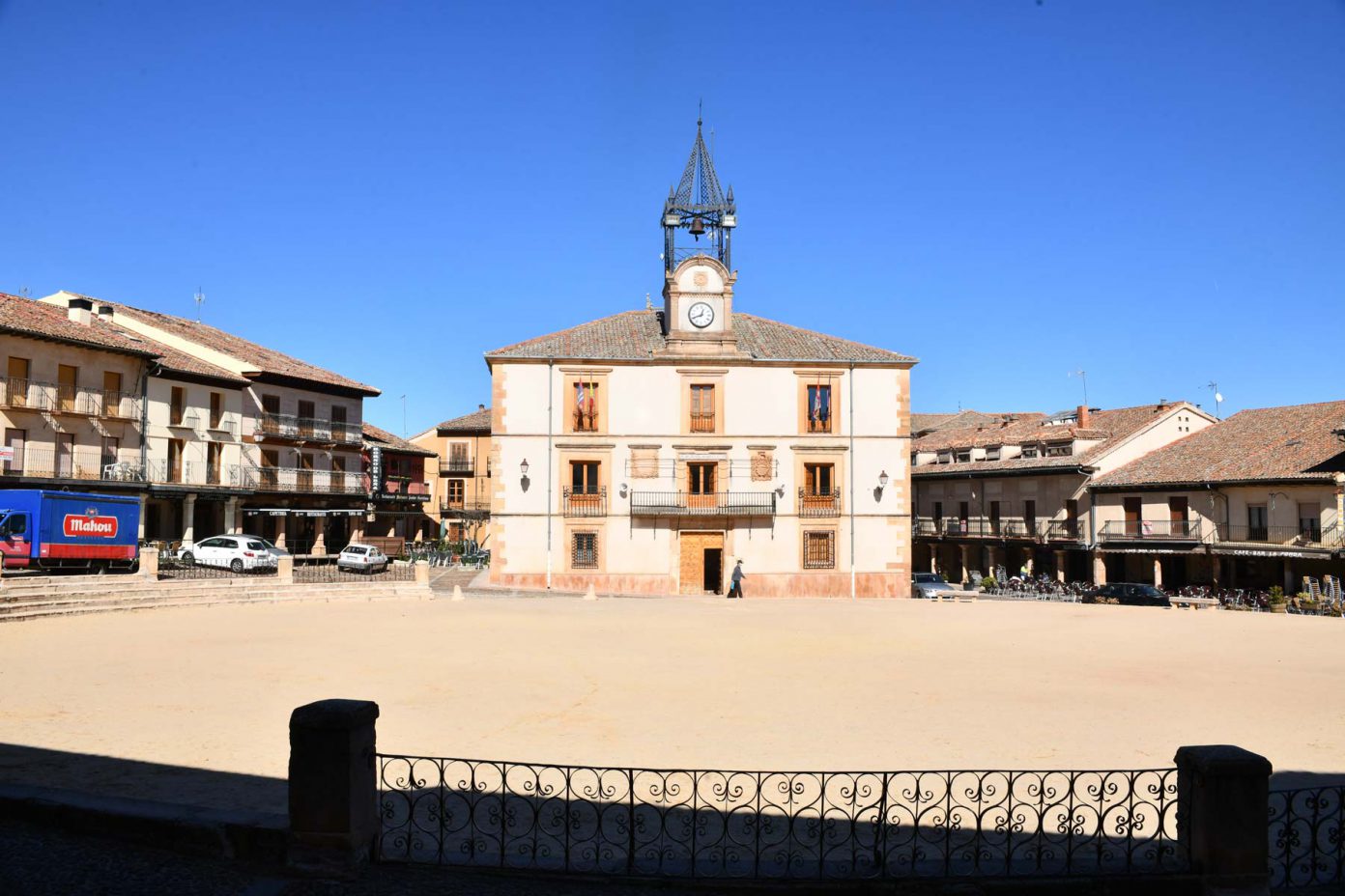 El Certamen Internacional de pintura r�pida en <h3 class='enlacePalabraNoticia'>Riaza</h3> se celebrar� el 22 de julio