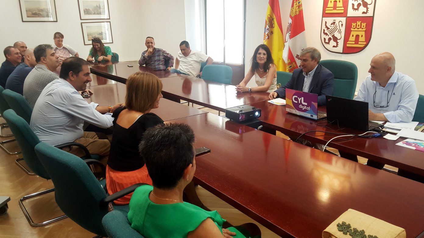 Once ayuntamientos de la provincia se adhieren al Programa �CyL Digital�