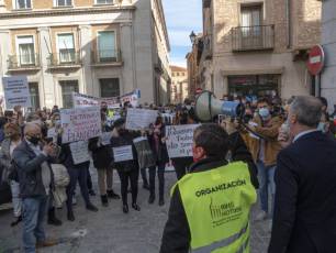 Manifestación de los hosteleros en Segovia durante  el mes de noviembre. / KAMARERO