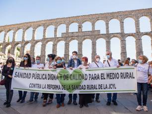Manifestación en Segovia contra la reforma sanitaria. / NEREA LLORENTE