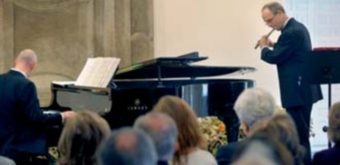 El congreso de Viena Un momento del concierto del dúo formado por Christian Mattick (flauta) y Mathias Huth (piano)