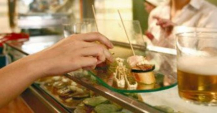 La Ley de Salud Pública fijará una carta de derechos y obligaciones para inspectores e inspeccionados La hostelería es uno de los sectores afectados por la futura Ley de Salud Pública y Seguridad Alimentaria. /ICAL