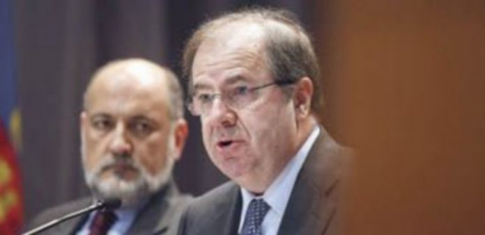 Herrera ve necesario perfeccionar el modelo autonómico «con igualdad» Juan Vicente Herrera