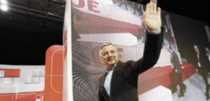 El PSOE esquiva el debate sucesorio y reivindica a Zapatero como líder El ‘número dos’ del PSOE