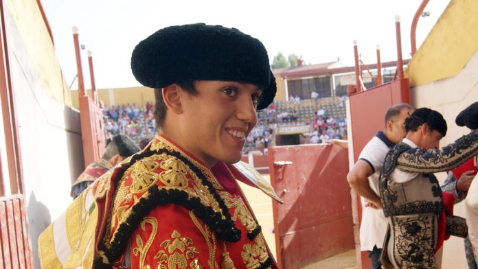 14_1-torero El triunfador en Sepúlveda, ‘El Adoureño’. / A.M.