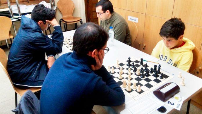 d2-1-ajedrez-torneo-uned