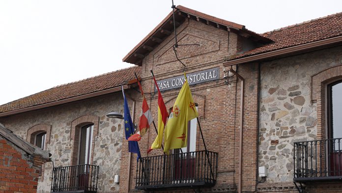 1_ayuntamiento_web Fachada de la Casa Consistorial de la localidad.