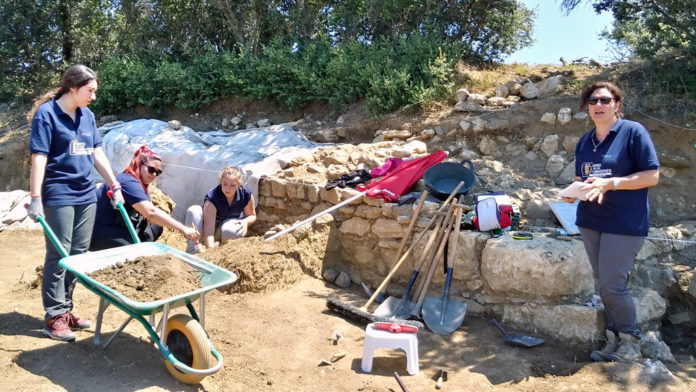 48-otero-excavaciones-arqueologicas-cerro-almadenes