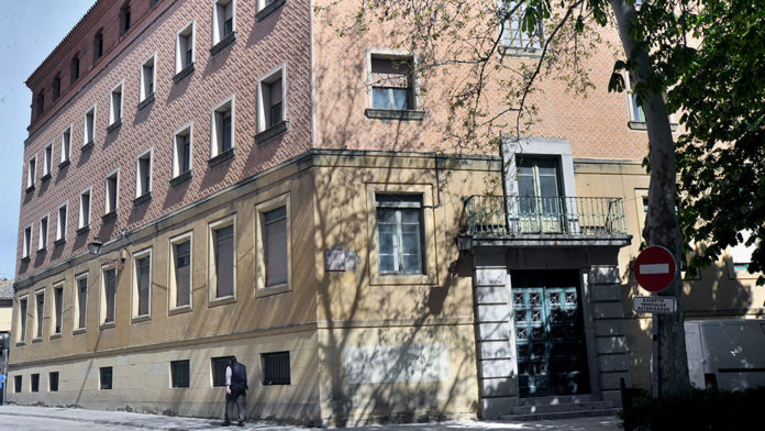05-1kama_Policlinico_KAM0740