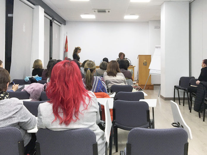 12-1-Colegio-Enfermeria-entrega-premios-investigacion