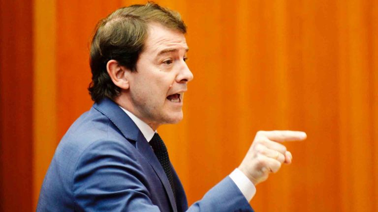 Mañueco niega el “catastrofismo» demográfico que percibe el PSOE
