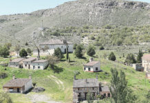 Montejo de la Vega de la Serrezuela, entre el Parque de las Hoces de Riaza y el refugio de rapaces Montejo de la Vega de la Serrezuela.