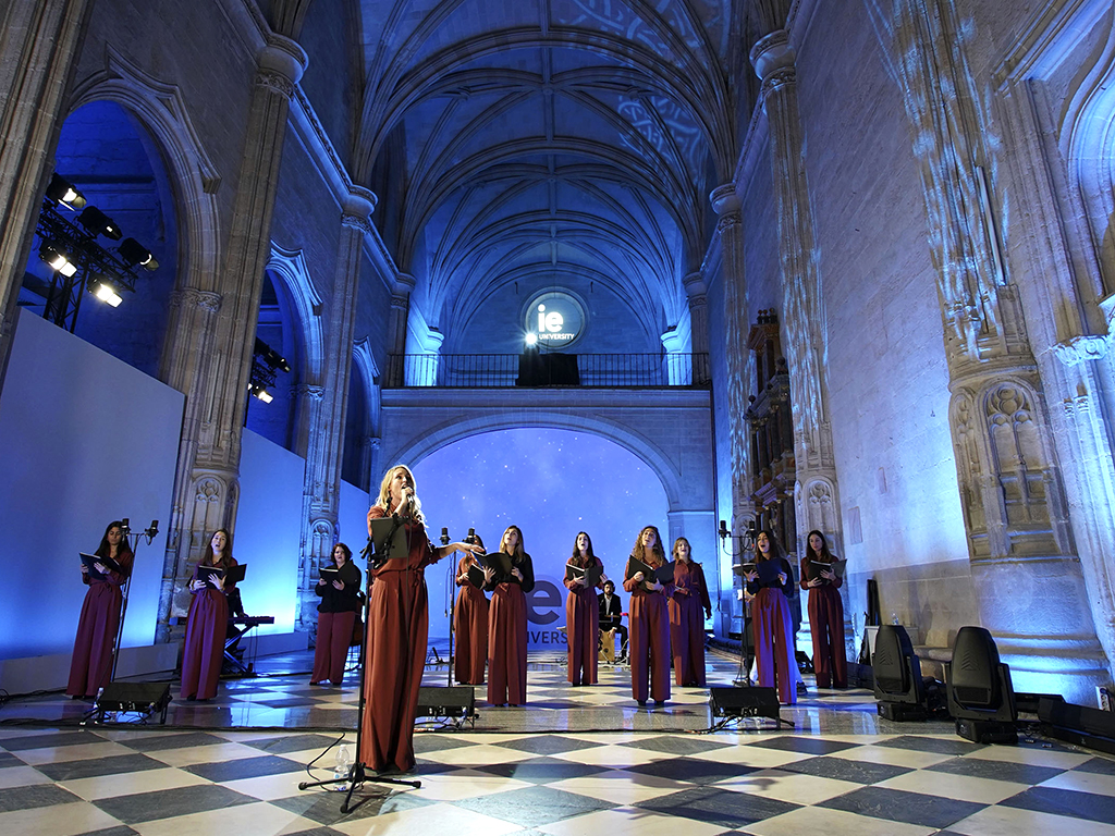 IE University celebra la graduación de