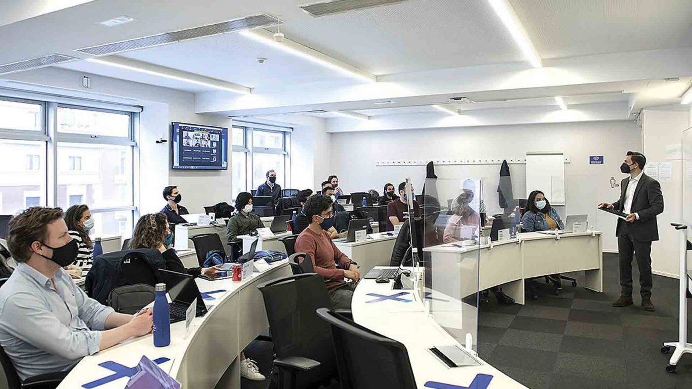 IE Business School ocupa la primera