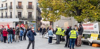 Concentración en defensa del sistema público de pensiones Concentracion Plataforma Pensiones COEPSE CGT KAM9453