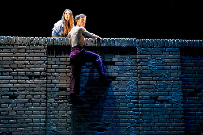 teatro juan bravo Clasico Sevilla Romeo y Julieta previo 7