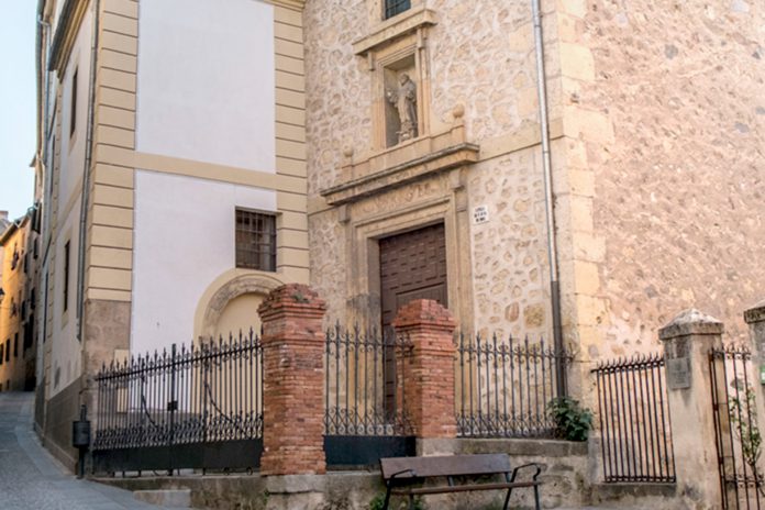 El convento de Las 'Juaninas', sede de Cáritas. / KAMARERO