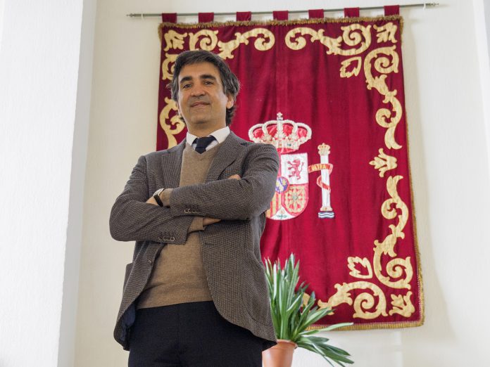 Gonzalo García Andrés, en la Subdelegación del Gobierno en Segovia. / Kamarero