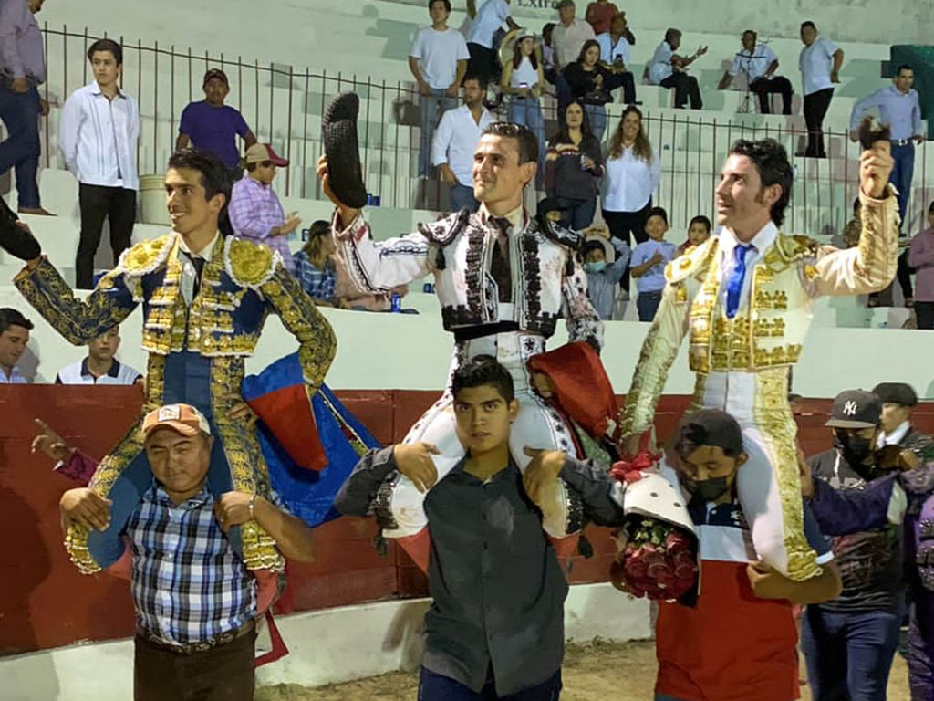 Problemas burocráticos en la triunfal ‘alternativa’ de El Mani en México